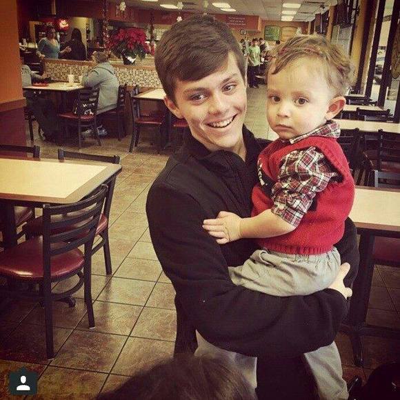 Meet your Posher, Chris - Picture 1 of 1